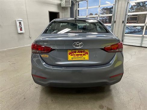 Used 2020 Hyundai Accent SEL image 4