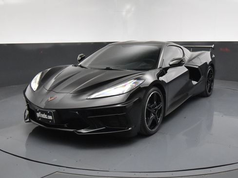 Used 2022 Chevrolet Corvette Stingray Coupe w/ Battery Protection Package image 2