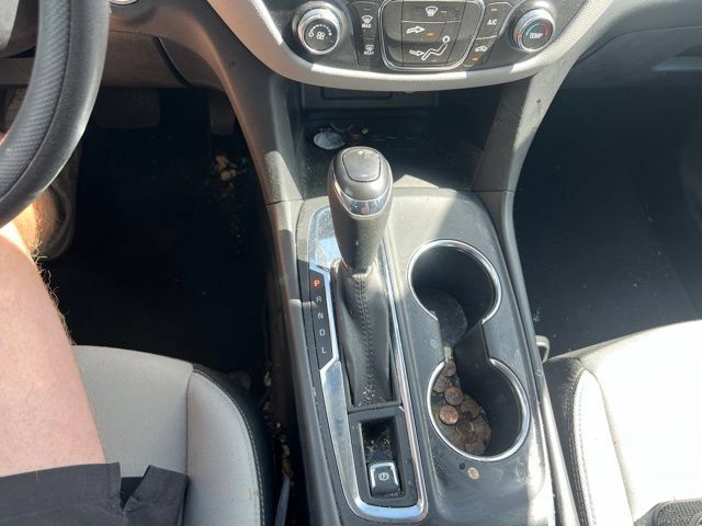 Used 2021 Chevrolet Equinox LS w/ LS Convenience Package FWD image 10