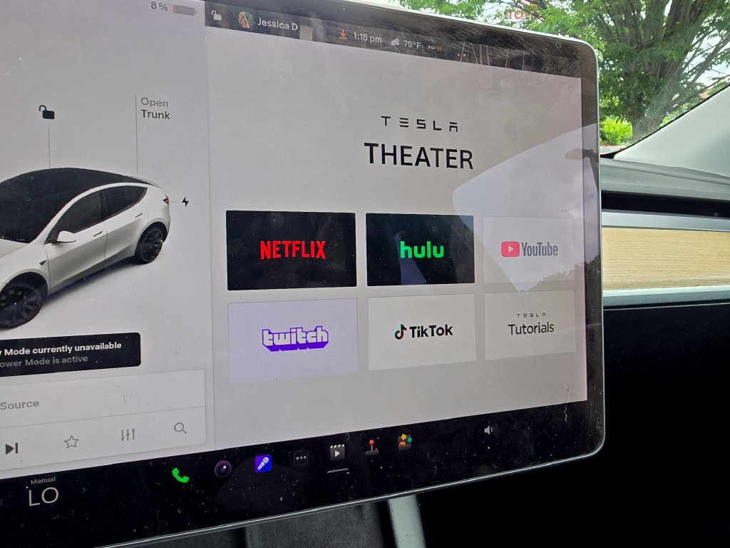Used 2021 Tesla Model Y Long Range AWD/4WD image 25