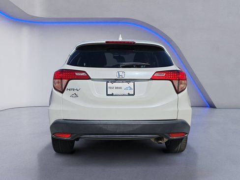 Used 2017 Honda HR-V EX image 4