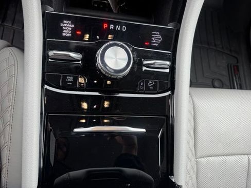 Used 2022 Jeep Grand Cherokee Summit w/ MOPAR Finishing Package AWD/4WD image 35
