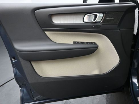 New 2026 Volvo XC40 B5 Ultra w/ Climate Package image 20