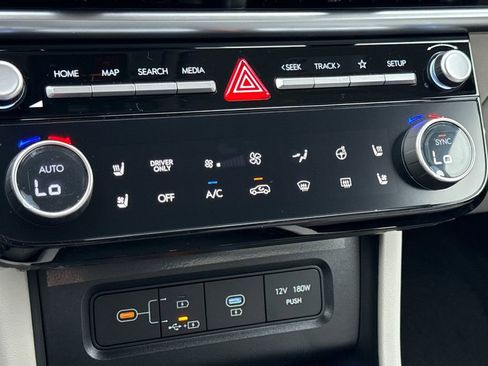 New 2026 Hyundai Tucson Limited image 18