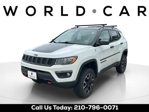 Used 2020 Jeep Compass Trailhawk AWD/4WD image 3