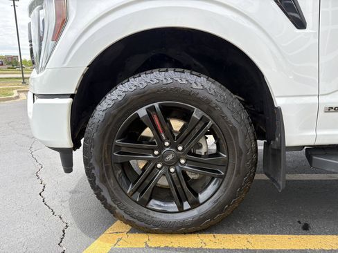 Used 2021 Ford F150 Lariat w/ Equipment Group 502A High AWD/4WD image 27
