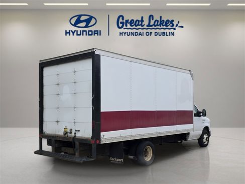 Used 2019 Ford E-350 and Econoline 350 Super Duty image 5