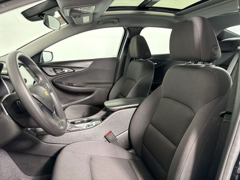 Used 2024 Chevrolet Malibu LT FWD image 4