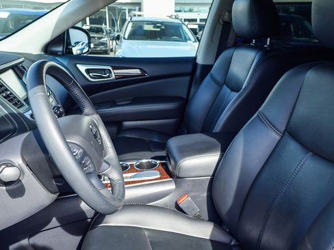 Used 2015 Nissan Pathfinder SL w/ Cargo Package image 13