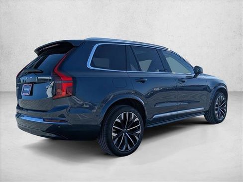 New 2026 Volvo XC90 B5 Plus image 2