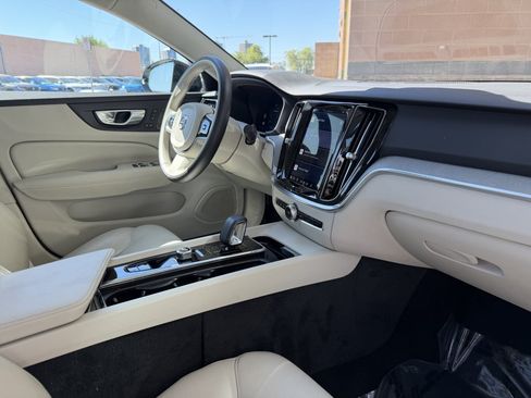 Used 2025 Volvo S60 B5 Plus w/ Climate Package FWD image 40
