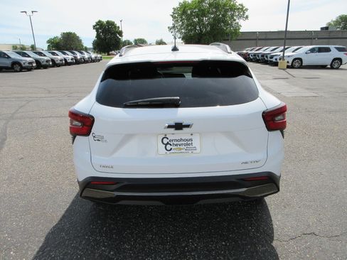 Certified 2024 Chevrolet Trax ACTIV FWD image 6