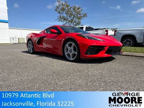 Used 2021 Chevrolet Corvette Stingray Coupe w/ Chrome Exterior Badge Package RWD image 1
