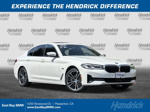 Used 2023 BMW 530e w/ Premium Package image 1