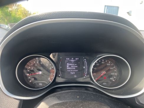Used 2018 Jeep Compass Latitude AWD/4WD image 10