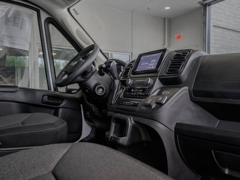 Used 2024 RAM ProMaster 3500 w/ Power Group FWD image 18