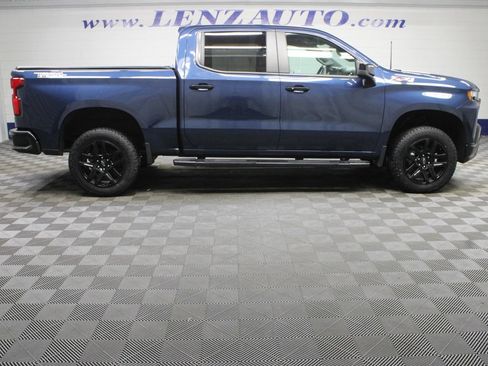 Used 2022 Chevrolet Silverado 1500 LT Trail Boss w/ Bed Protection Package AWD/4WD image 2
