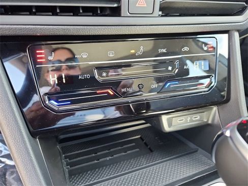 New 2026 Volkswagen Jetta SE image 14