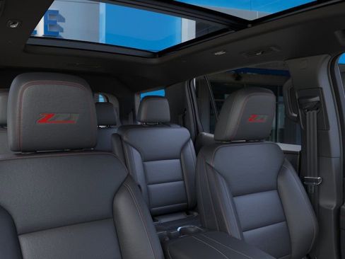 New 2026 Chevrolet Traverse Z71 image 24