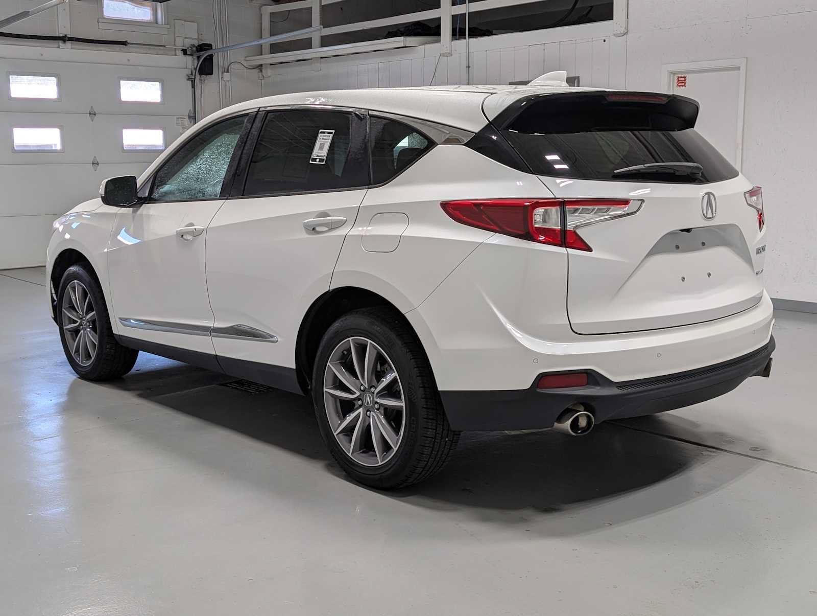 Used 2020 Acura RDX w/ Technology Package AWD/4WD image 10