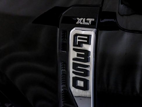 Used 2025 Ford F350 XLT image 41