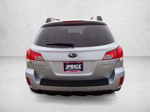 Used 2012 Subaru Outback 2.5i Premium w/ All-Weather Pkg image 3