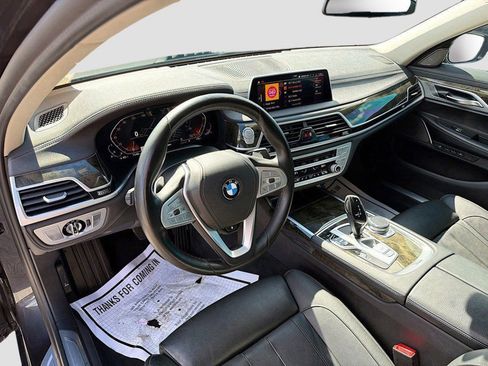 Used 2020 BMW 740i RWD image 26