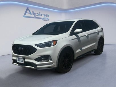 New 2023 Ford Edge ST-Line w/ Class II Trailer Tow Package