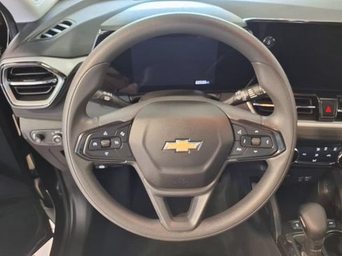 Used 2026 Chevrolet TrailBlazer LT AWD/4WD image 8