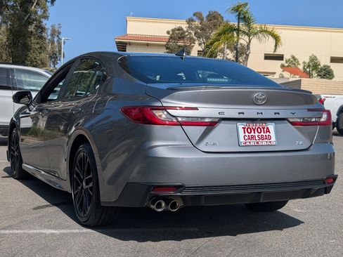 Used 2026 Toyota Camry SE FWD image 12