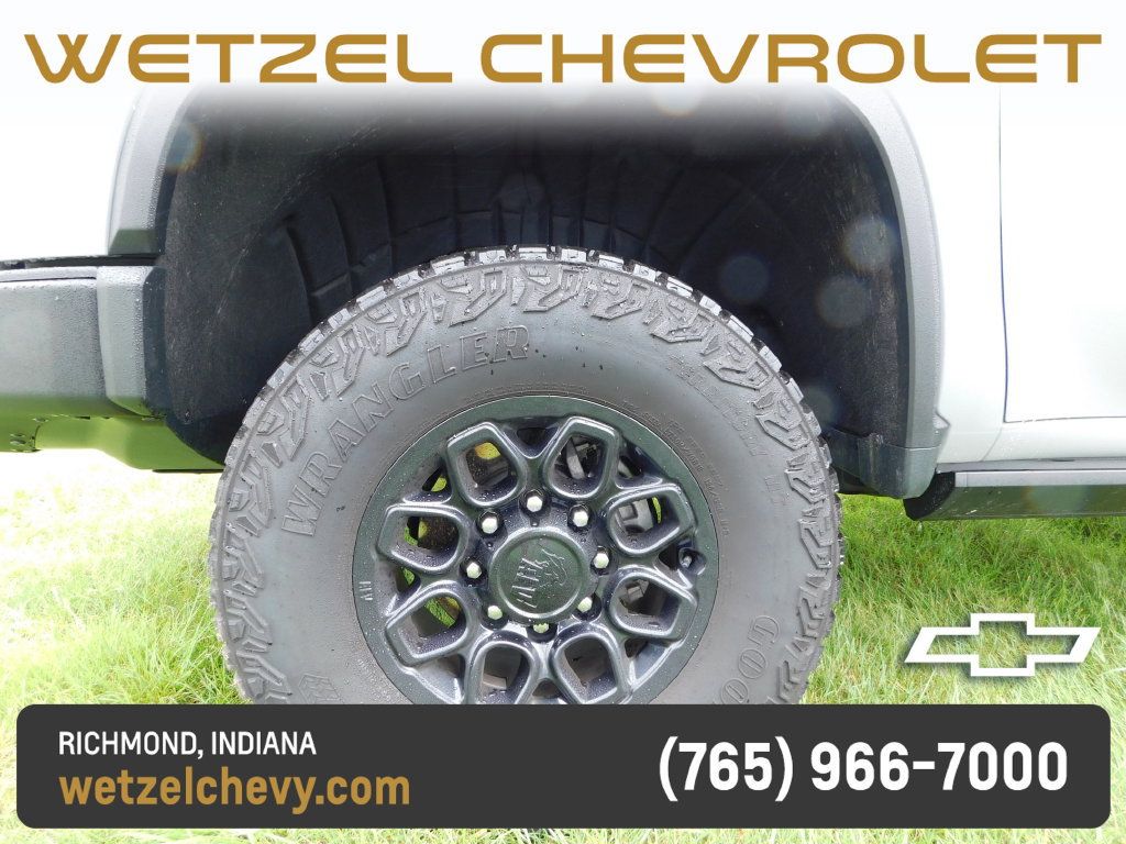 Used 2025 Chevrolet Silverado 2500 ZR2 w/ ZR2 Bison Edition AWD/4WD image 17