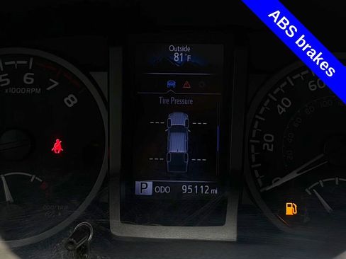 Used 2020 Toyota Tacoma TRD Off-Road w/ Technology Package image 15