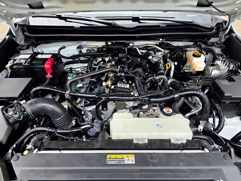 Used 2025 Toyota Tacoma TRD Off-Road AWD/4WD image 74