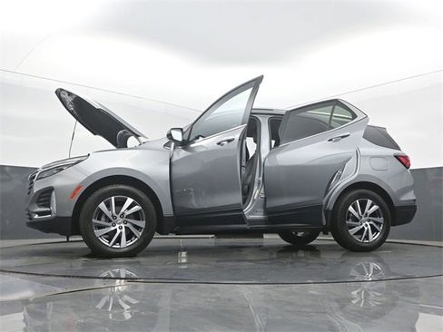Certified 2024 Chevrolet Equinox Premier image 59