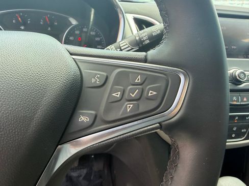 Used 2024 Chevrolet Equinox LT w/ LPO, Floor Liner Package FWD image 28