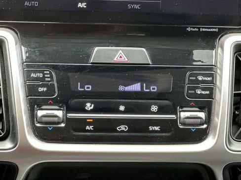 Used 2022 Kia Sorento S AWD/4WD image 16