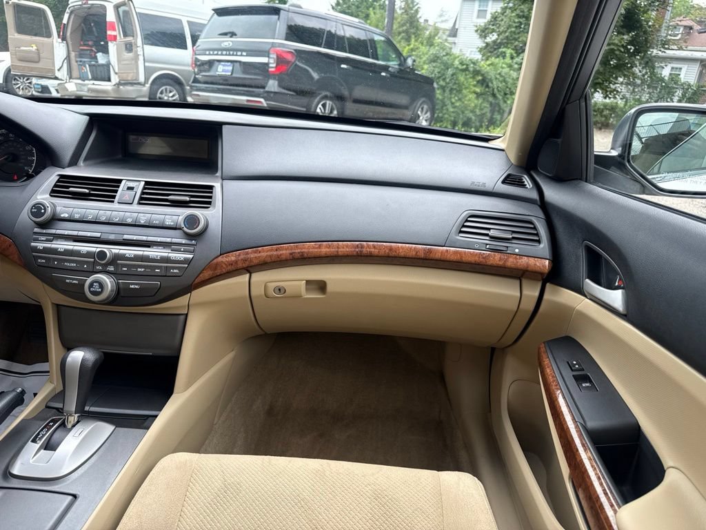 Used 2011 Honda Accord EX image 22