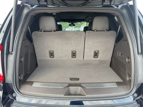 Used 2022 GMC Yukon Denali AWD/4WD image 18