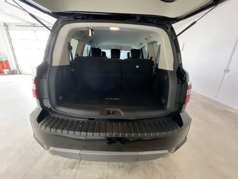 Used 2024 Nissan Armada SV image 24