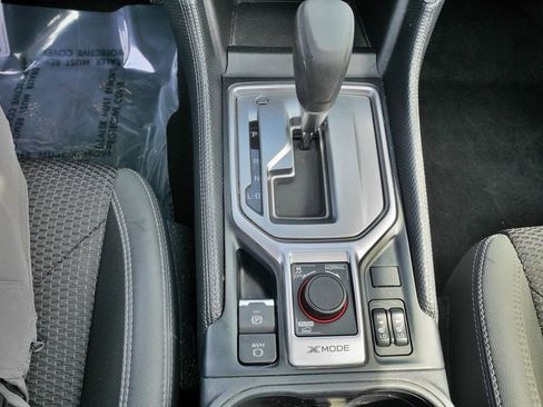 Used 2024 Subaru Forester Premium image 28