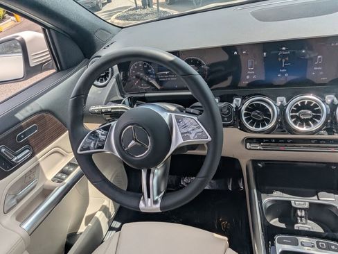 Certified 2026 Mercedes-Benz GLA 250 4MATIC image 3