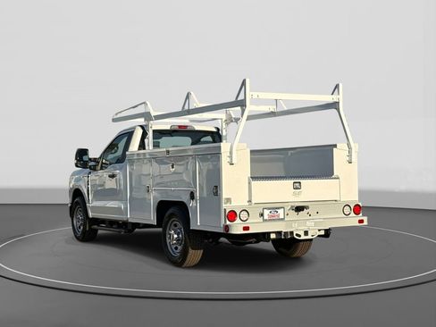 New 2026 Ford F350 XL w/ XL Chrome Package image 2