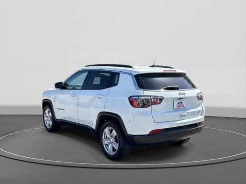 Used 2022 Jeep Compass Latitude FWD image 7