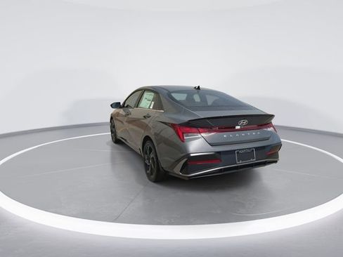 New 2026 Hyundai Elantra SEL Sport Premium FWD image 6