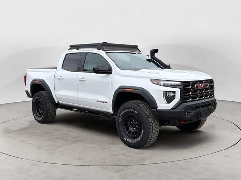 Used 2024 GMC Canyon AT4X w/ AT4X AEV Edition AWD/4WD image 3