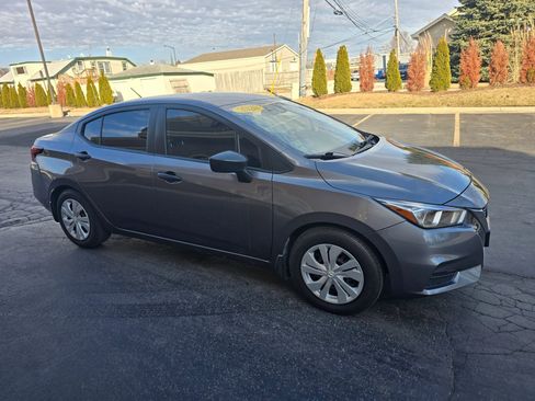 Used 2020 Nissan Versa S image 12
