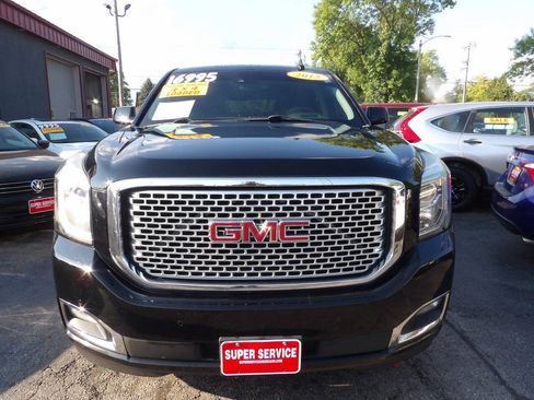 Used 2015 GMC Yukon Denali w/ Premium Package AWD/4WD image 2