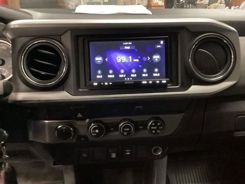 Used 2019 Toyota Tacoma SR5 image 23