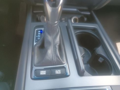 Used 2015 Hyundai Genesis 5.0 RWD image 23