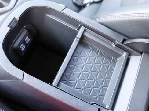 Used 2022 Toyota RAV4 Limited image 22